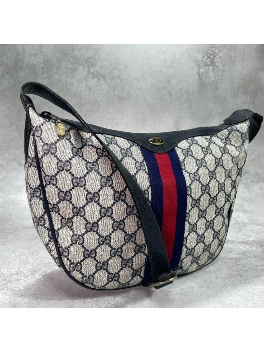 Gucci GG Sherry Line Shoulder Bag Navy Leather Logo